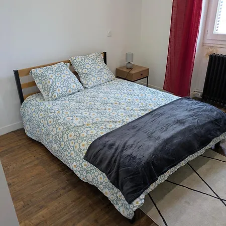 Townhouse In Center Holiday home Poitiers