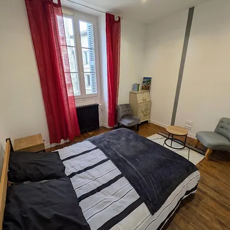 Townhouse In Center * Poitiers