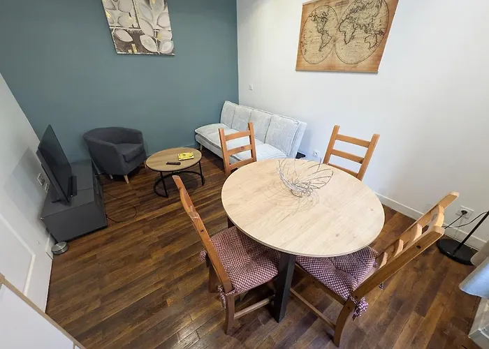 Townhouse In Center 度假居